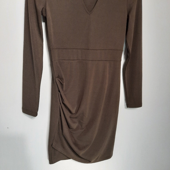 Dynamite Dark Green long sleeve dress - Picture 3 of 8